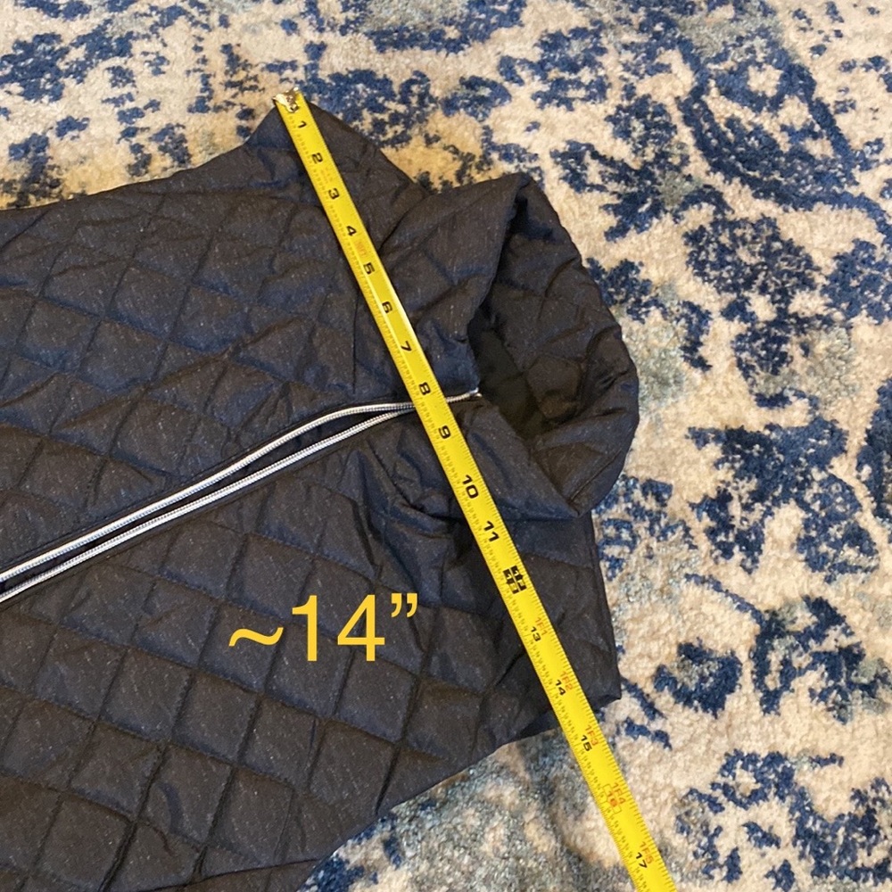 Banana Republic Puffer Medium Vest Dark Gray with speckled pattern - Picture 14 of 14